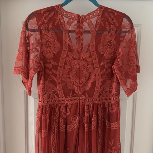 Perfect Maternity Dress for Photoshoot - Picture 6 of 6